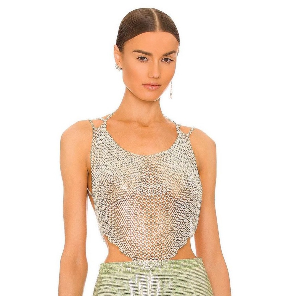 Metal chain top